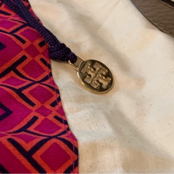 Tory Burch Gold and Tan Crossbody Bag with Structured Design - Picture 10 of 15